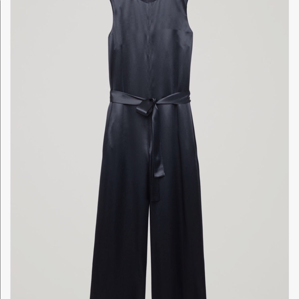 COS SILK JUMPER IN NAVY “ BRAND NEW” original Tags - Picture 5 of 7